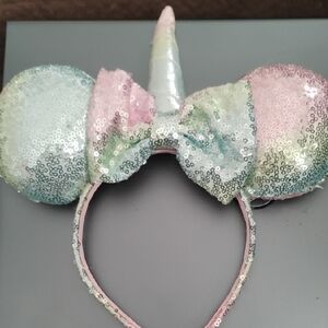 Sequined Unicorn Minnie Mouse Ears